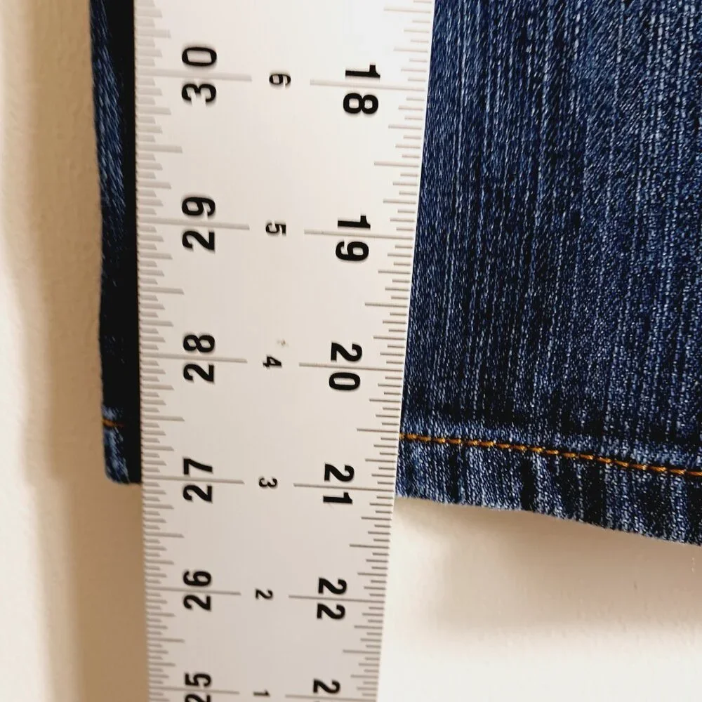 Levi's Signature Denim Skirt Misses Size 4 Zip, Western, Coastal Cowgirl Country - Picture 15 of 16